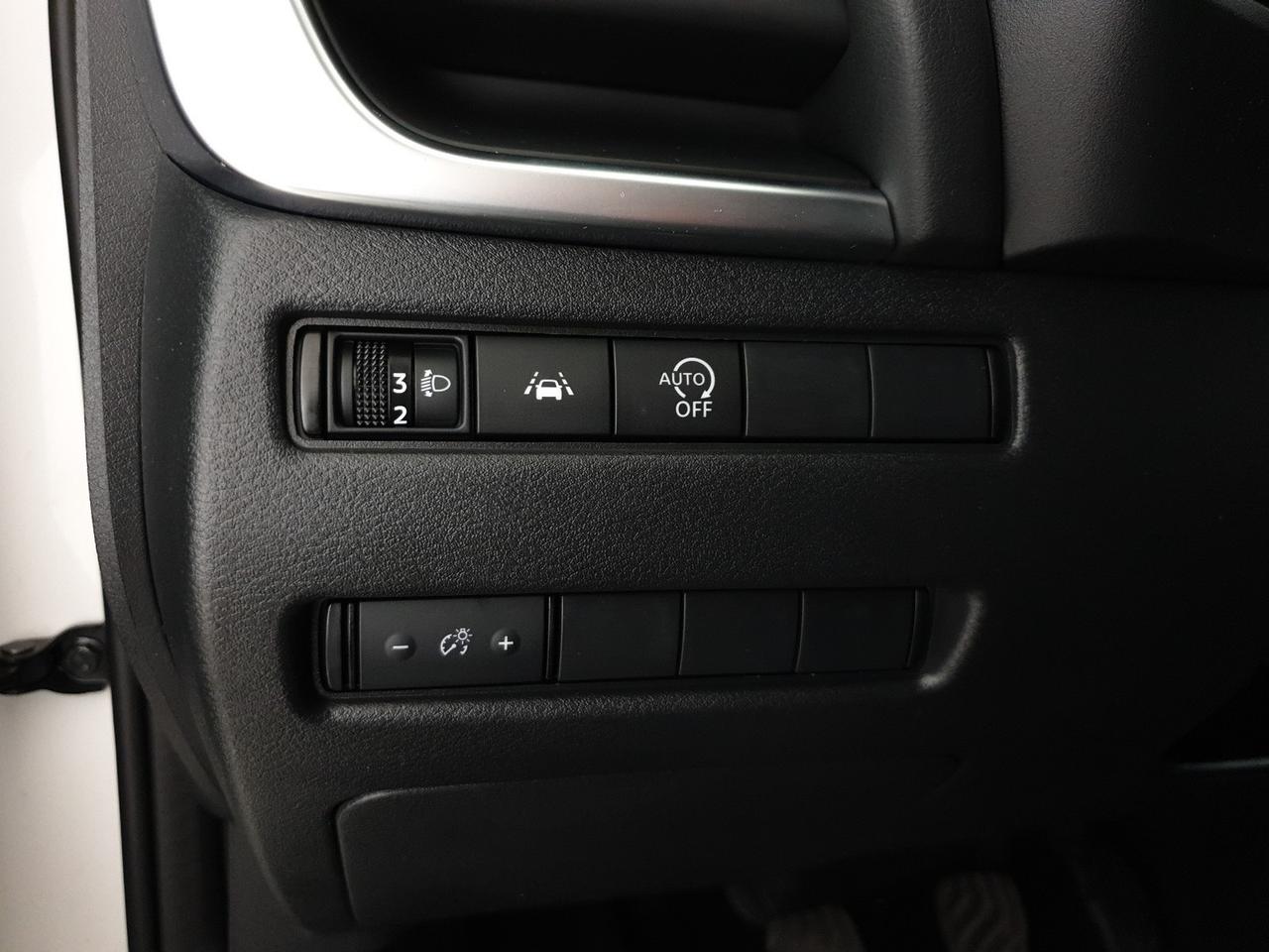 Nissan Qashqai 1.3 mhev acenta 2wd 140cv Autocarro