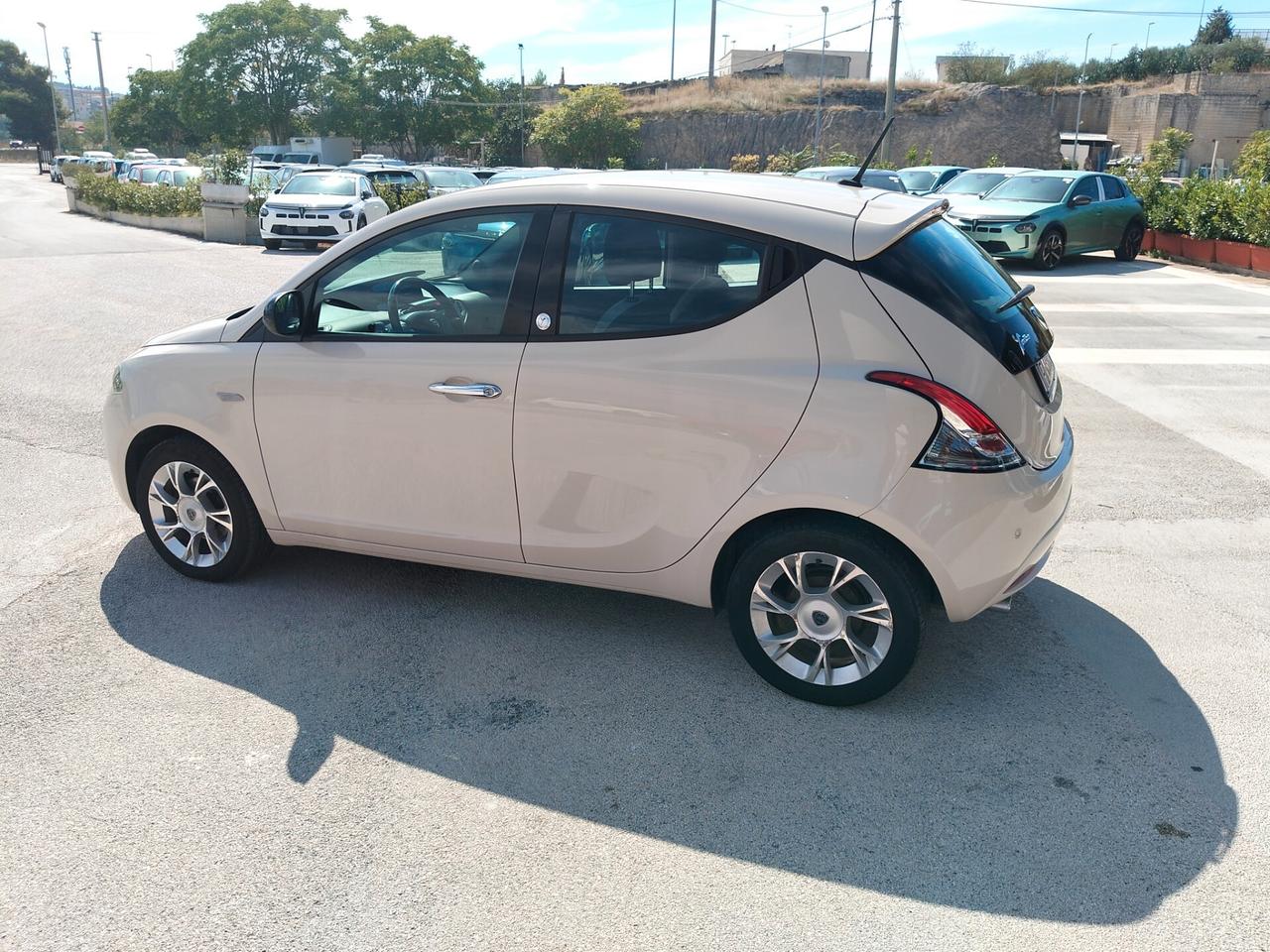 Lancia Ypsilon 1.3 MJT 16V 95 CV 5 porte S&S Opening Edition