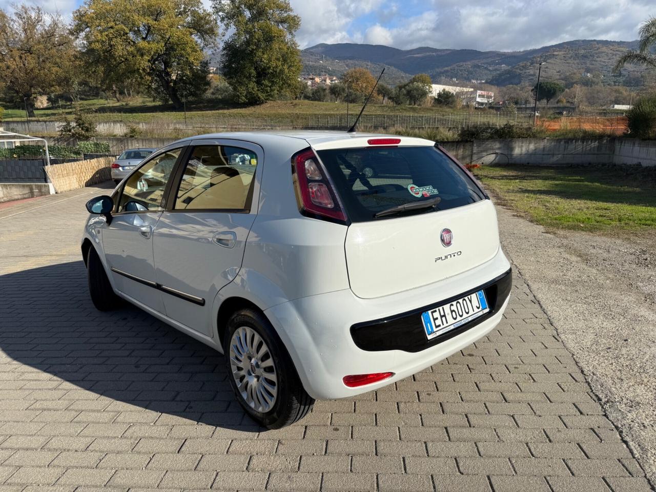 Fiat Punto Evo 1.2 benzina neopatentato