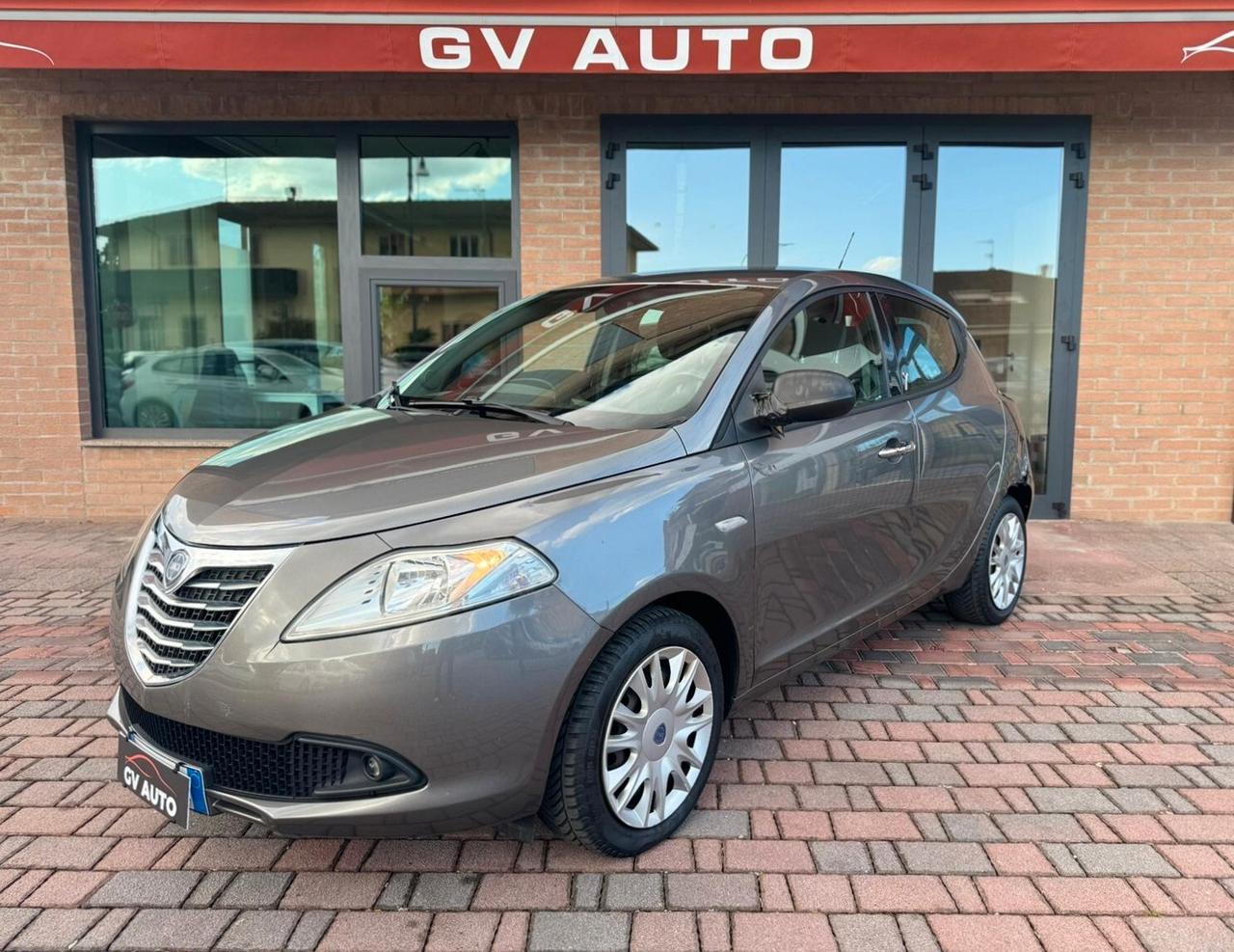 Lancia Ypsilon 1.2 69 CV Silver