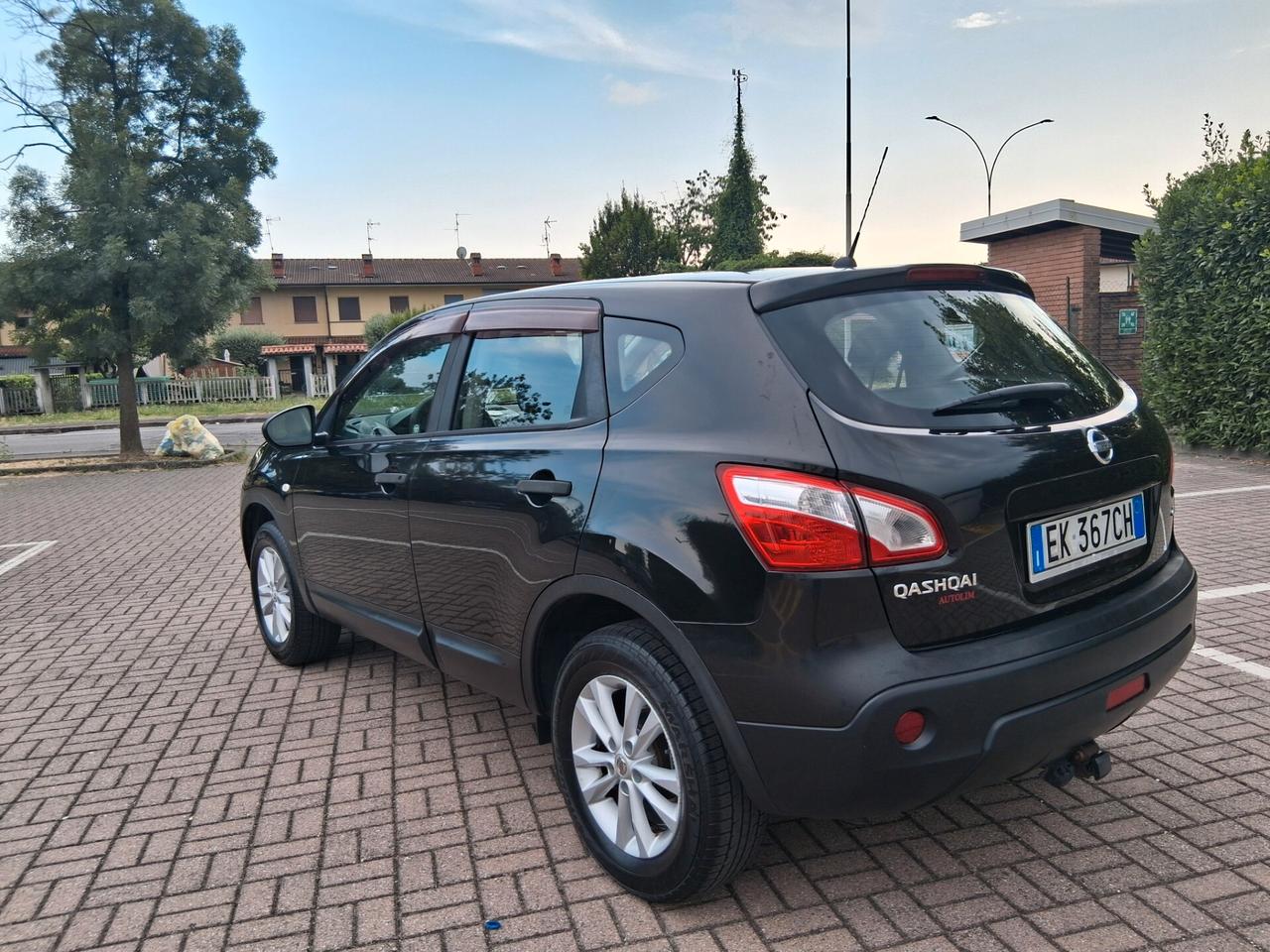 Nissan Qashqai 1.5 dCi DPF Tekna..KM 163 000..NEOPATENTATI. CELL 320 147 1147 WUATSAPP..3276540940