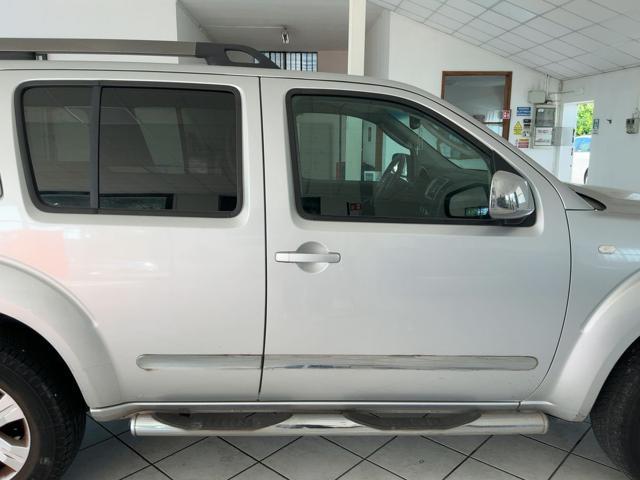 NISSAN Pathfinder 2.5 dCi LE 7 posti
