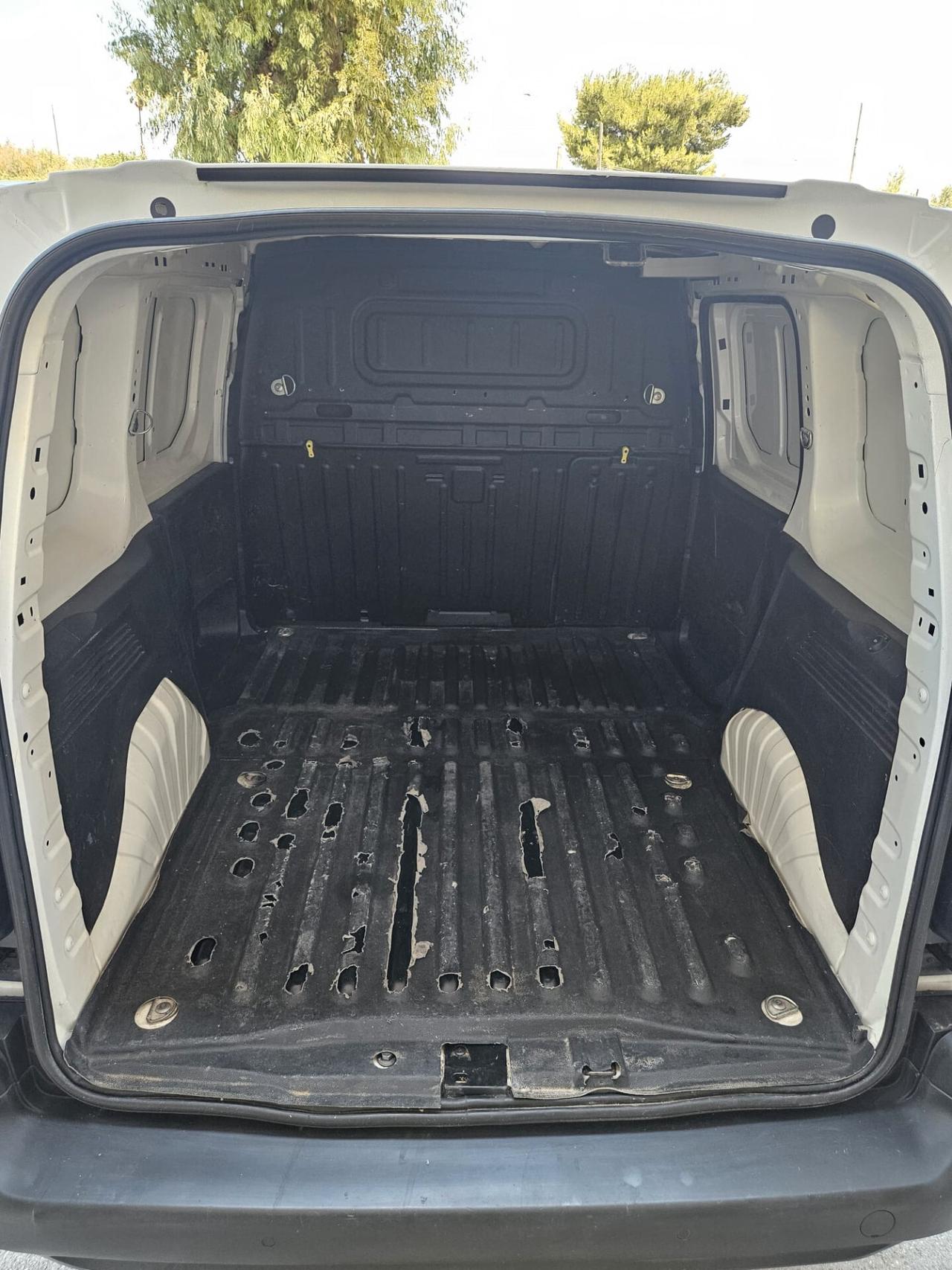 Citroen Berlingo N1 2019 1.5 100CV IVA ESPOSTA 3P.