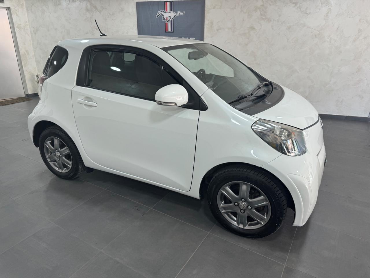 Toyota iQ 1.0 Sol