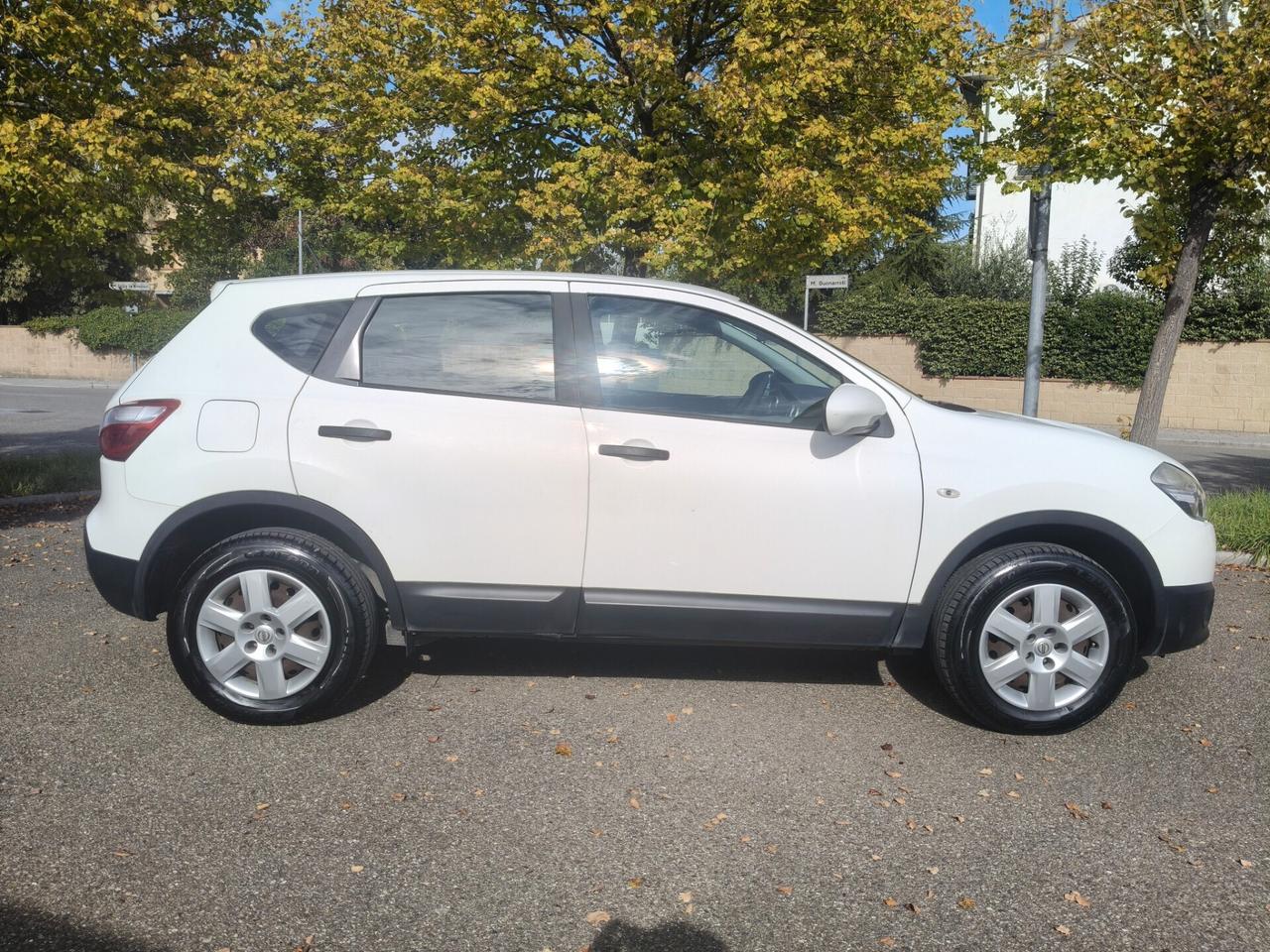 Nissan Qashqai 1.6 del 11 SOLO 137.000 KM