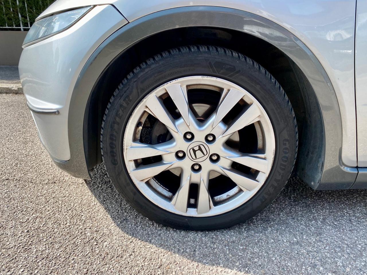 Honda Civic 5p 1.8 i-vtec auto 140cv GPL