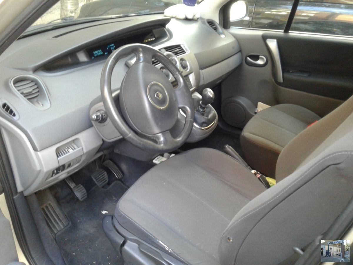 RENAULT - Scénic - 1.5 dCi/105CV SS PlayStat.Port.