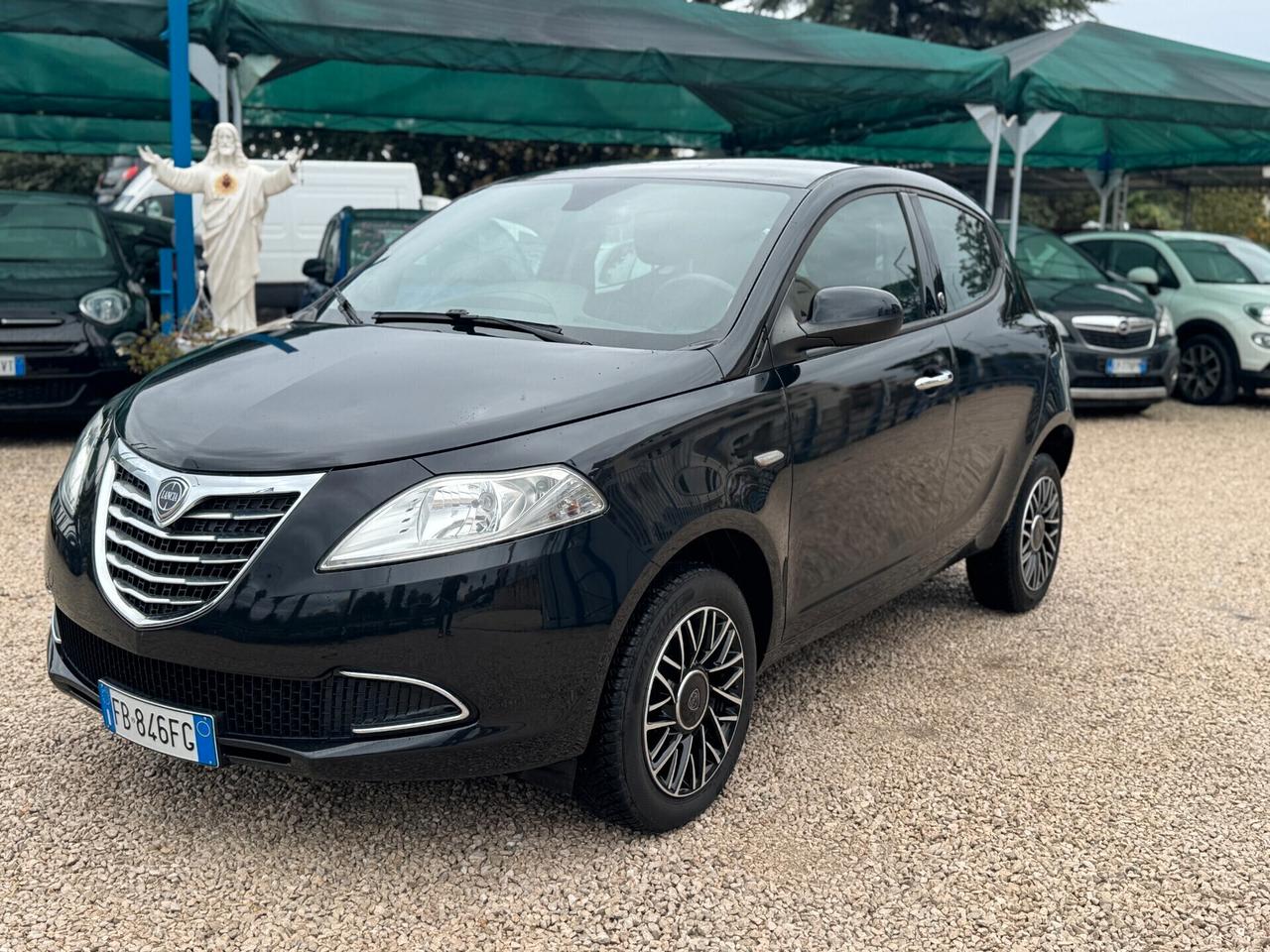 Lancia Ypsilon 0.9 TwinAir 85 CV 5 porte Metano Ecochic Gold 11/2015 1 prop. nord italia km certificati