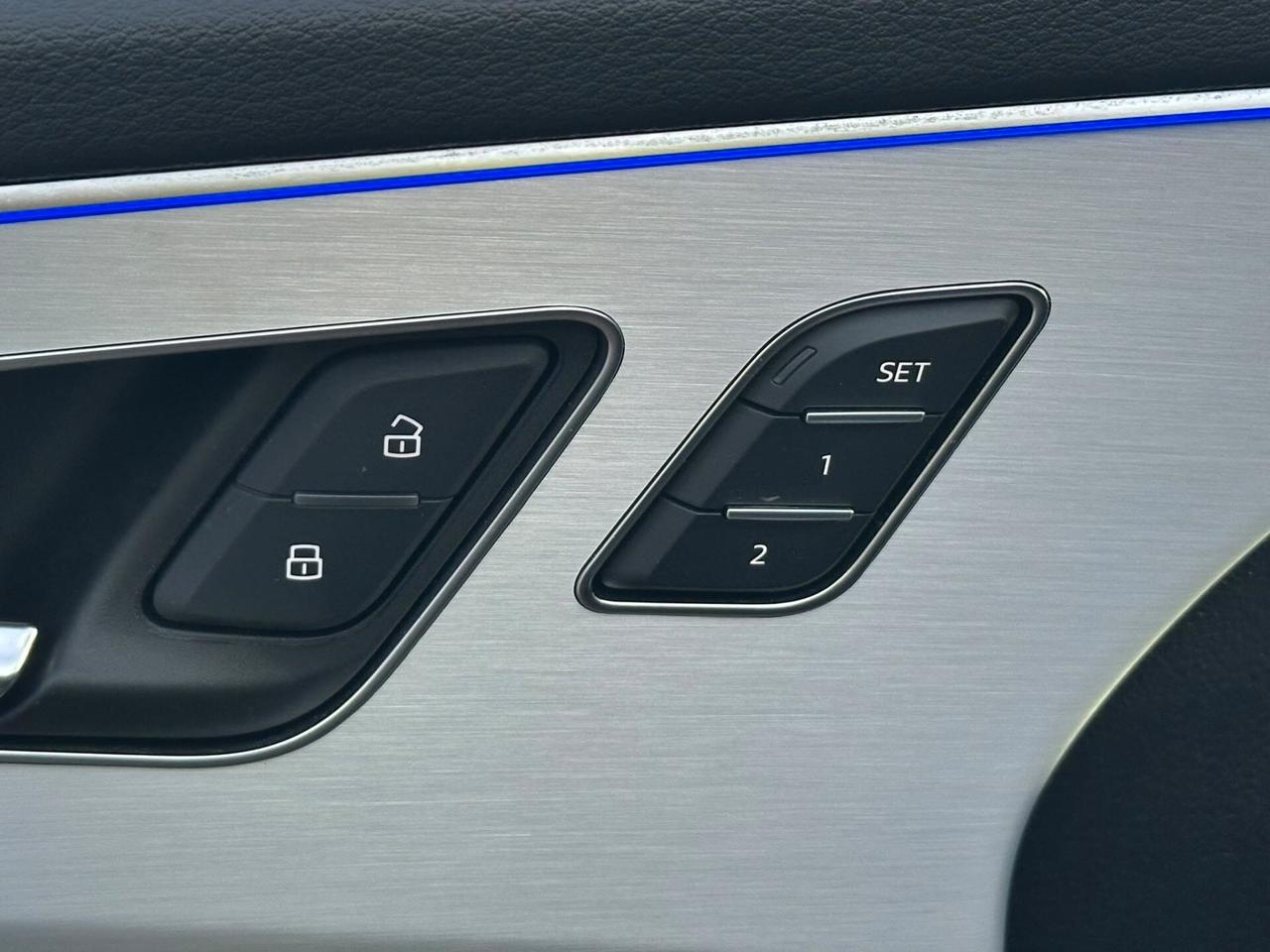 AUDI Q8 S-LINE QUATTRO 50TDI 286CV - IVA - 4X4 - PANO - LASER - C22" - BANG OLUFSEN