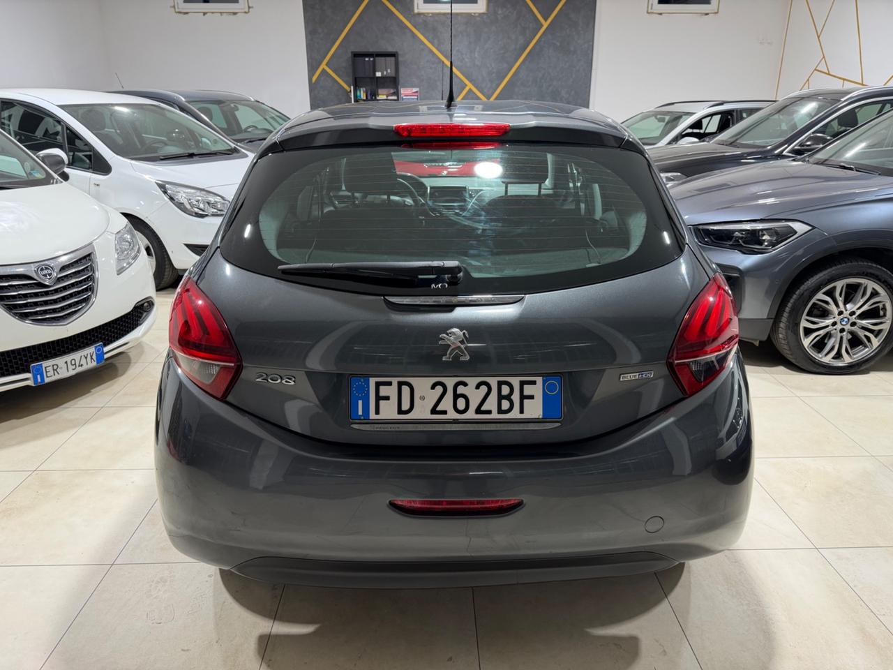 Peugeot 208 BlueHDi 75 5 porte Allure