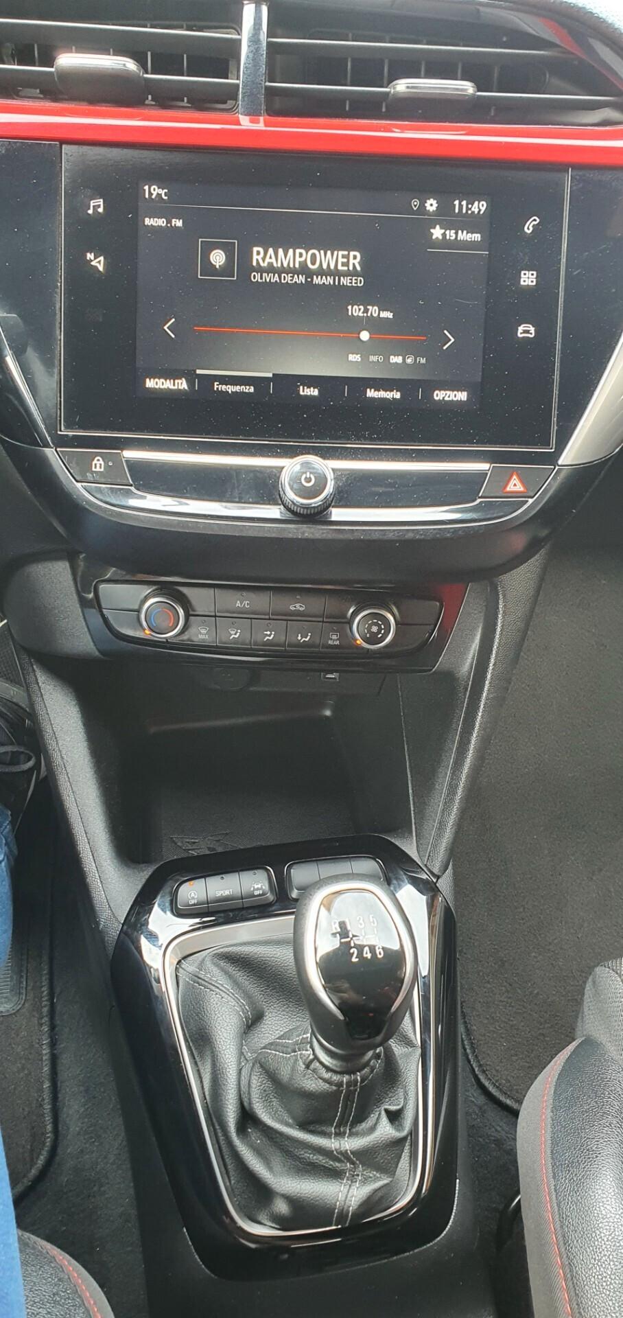 Opel Corsa 1.2 100 CV GS Line