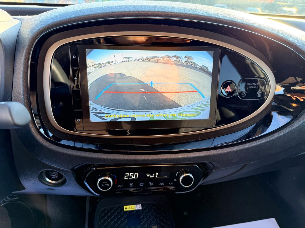 Toyota Aygo X 1.0 72cv Lounge AUTOMATICA