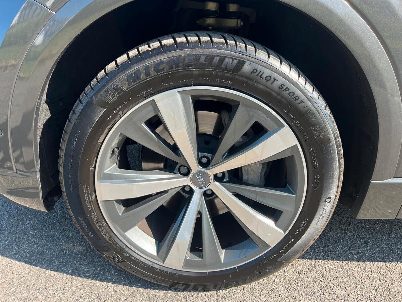 Audi Q8 50 TDI 286 CV quattro tiptronic