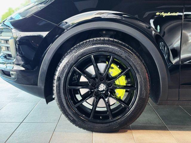 PORSCHE Cayenne 3.0 V6 E-Hybrid *UNIPROP*RADAR*SPORT CHRONO*