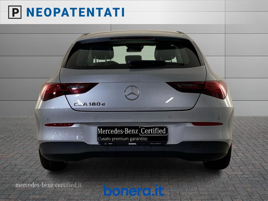 Mercedes CLA Shooting Brake 180 D Advanced 8G-DCT