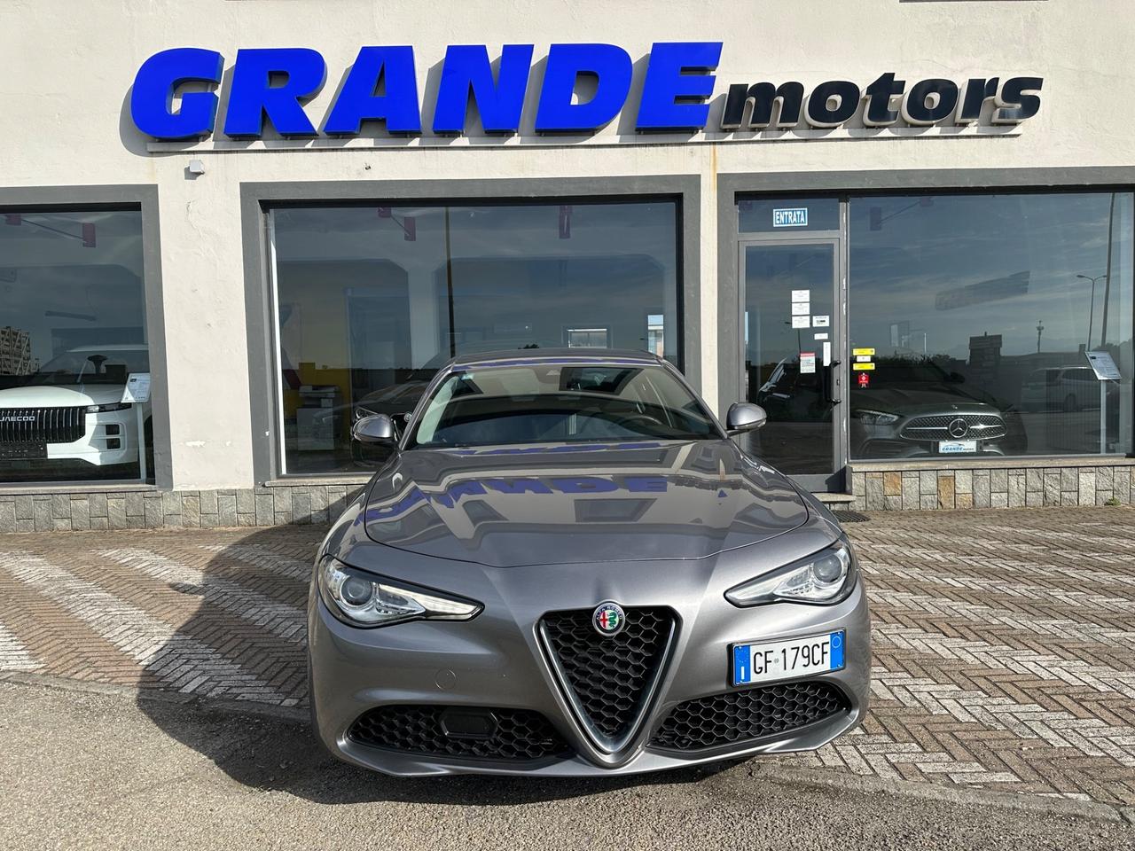 Alfa Romeo Giulia 2.0 Turbo 200 CV AT8 Executive