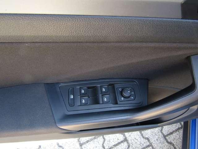 Volkswagen T-Roc 1.0 TSI LIFE 115CV CAMBIO MANUALE, NEOPATENTATI