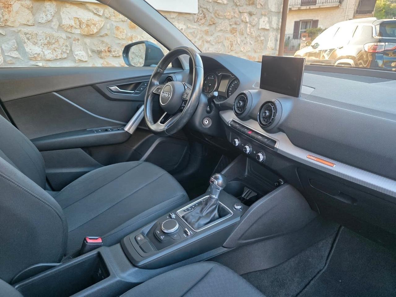 Audi Q2 1.6 TDI S tronic Business