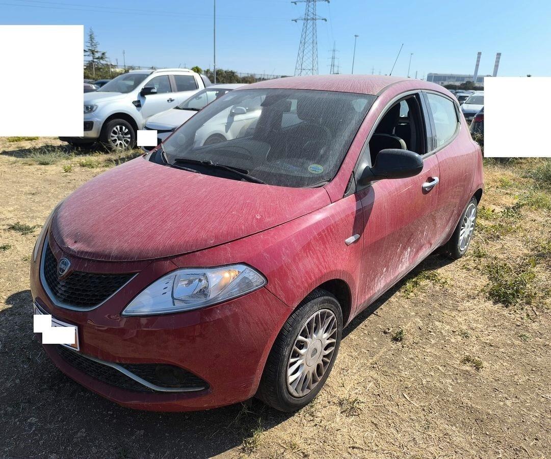 Lancia Ypsilon 0.9 TwinAir 85 CV 5 porte S&S DFN Gold AUTOMATICA