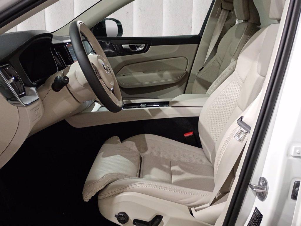 VOLVO XC60 2.0 t6 recharge phev obc 6,4kW Ultimate Dark awd auto del 2024