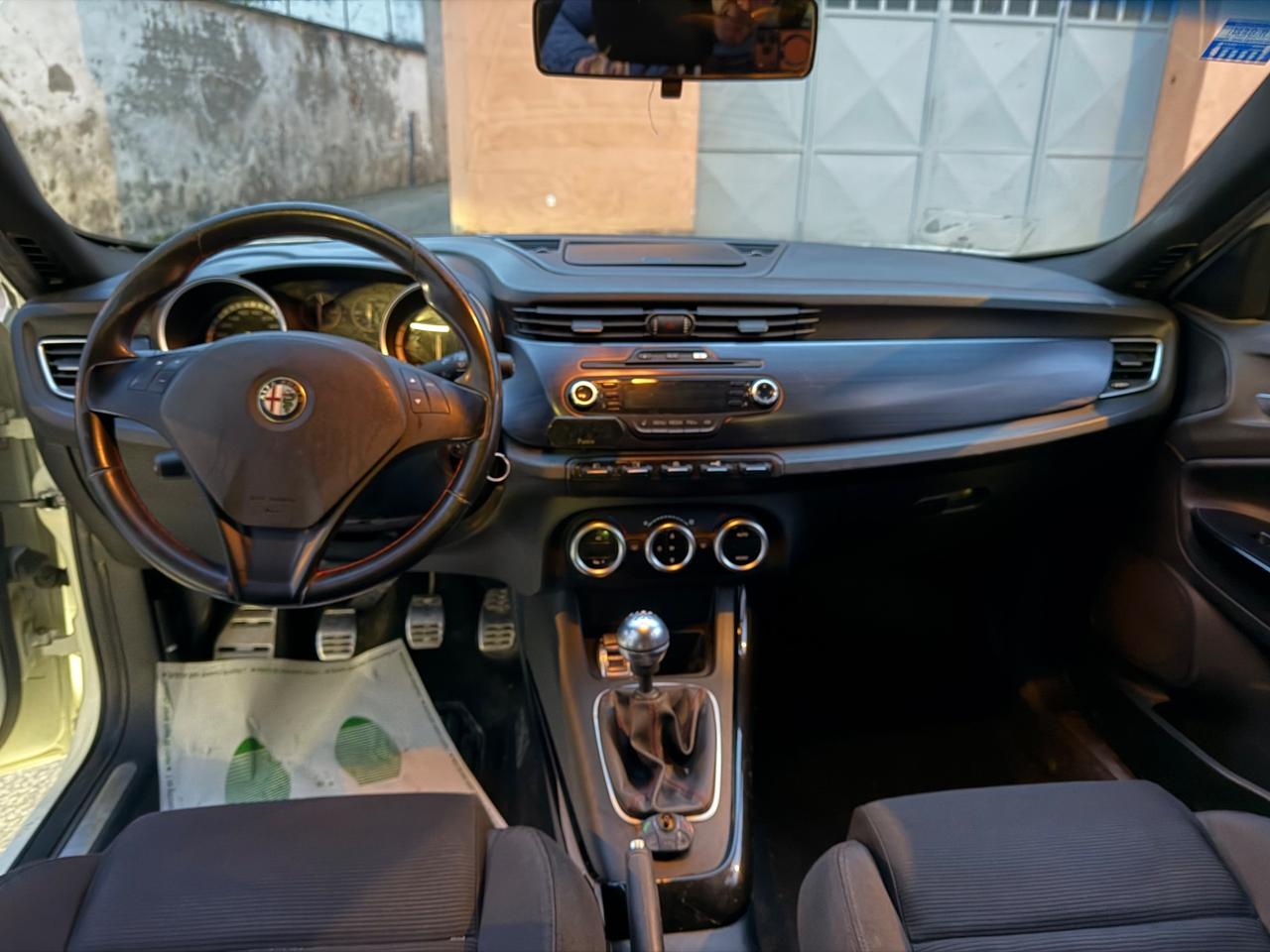 Alfa Romeo Giulietta 2.0 JTDm-2 140 CV Distinctive