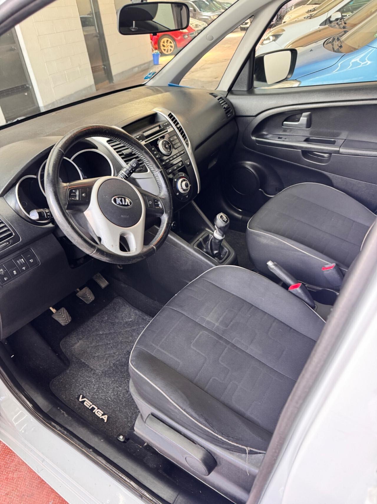 Kia Venga 1.4 GPL 2012
