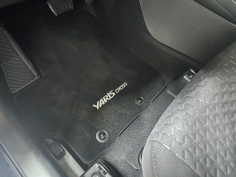 Toyota Yaris Cross Yaris Cross 1.5 Hybrid 5p. E-CVT Active IVA ESPOSTA