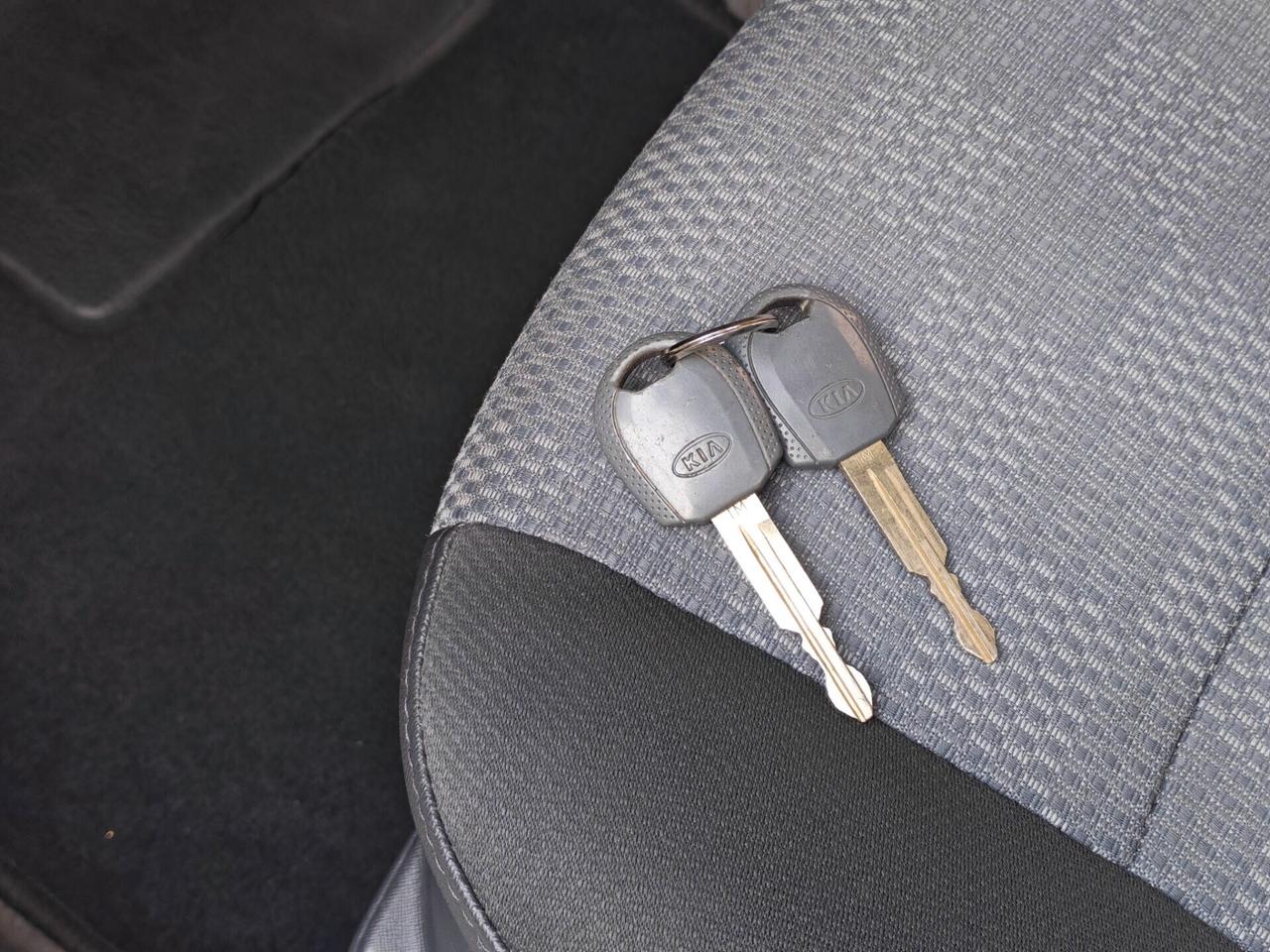 Kia Picanto 1.0 BENZINA 60cv / 50.000km / Neop.