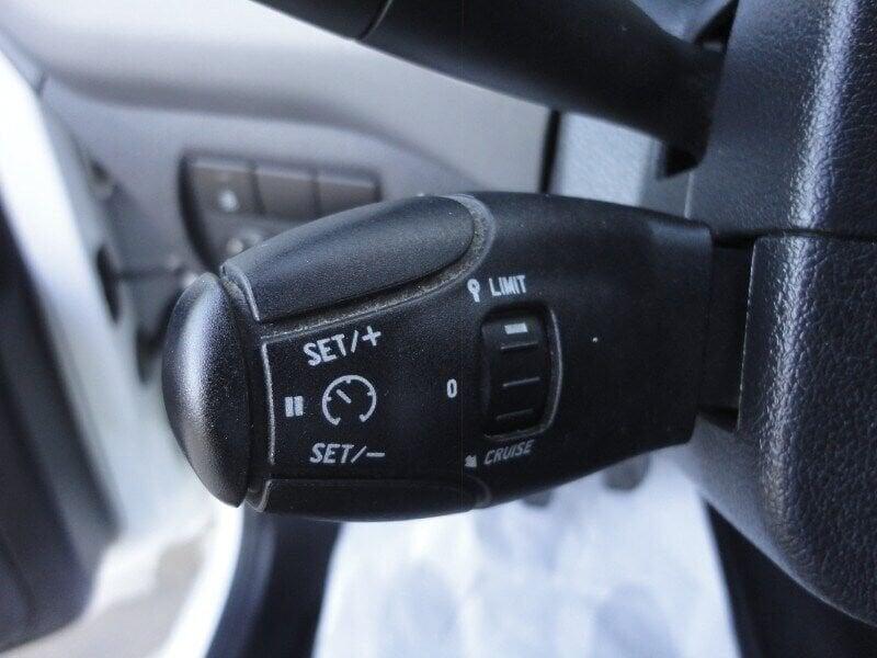 Peugeot Partner Partner Tepee BlueHDi 100 4x4 Active Traction Control
