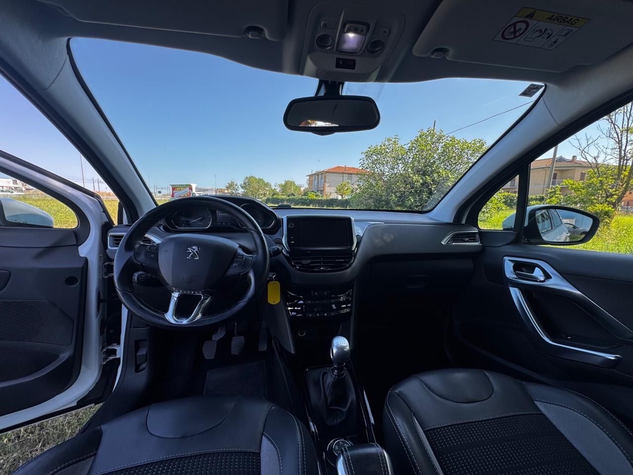 Peugeot 2008 BlueHDi 120 S&S Allure Neo P ok