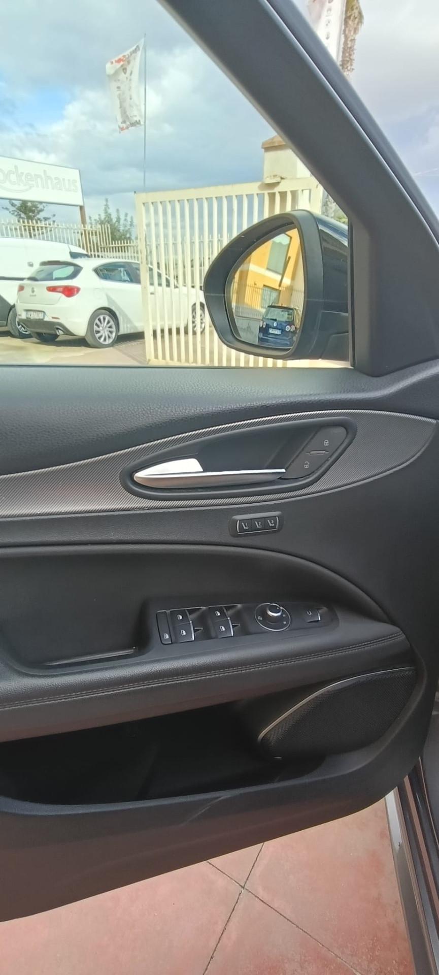 Alfa Romeo Stelvio 2.2 Turbodiesel 210 CV AT8 Q4 Veloce
