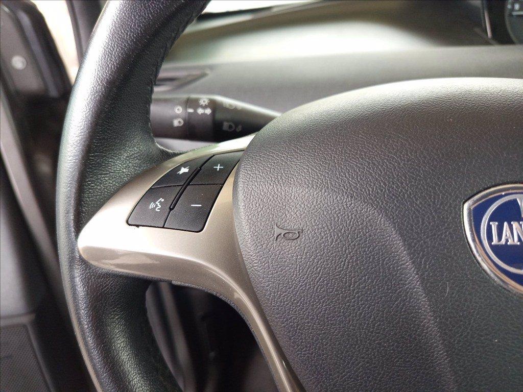 LANCIA Ypsilon 1.0 firefly hybrid Gold s&s 70cv 5p.ti del 2023