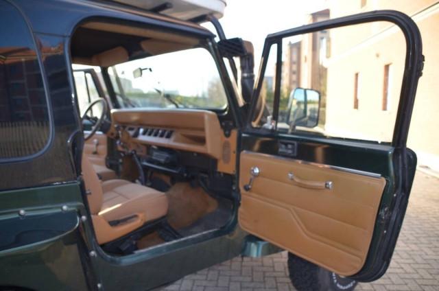 Jeep Wrangler Jeep Wrangler 4.0 hard top autocarro