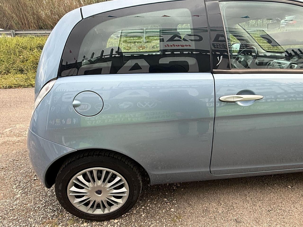 Lancia Ypsilon 1.2 Versus