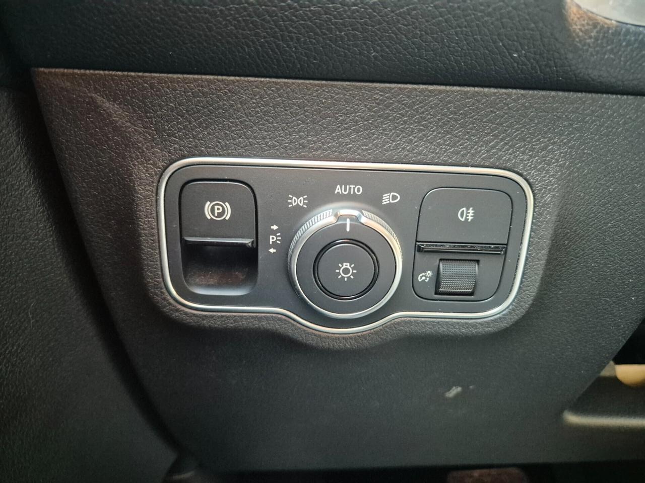 Mercedes-benz GLB 200 d Automatic Sport Plus