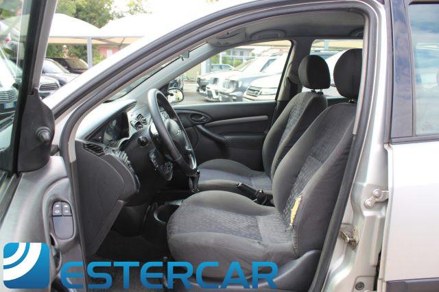 FORD Focus 1.6i 16V cat SW Ghia