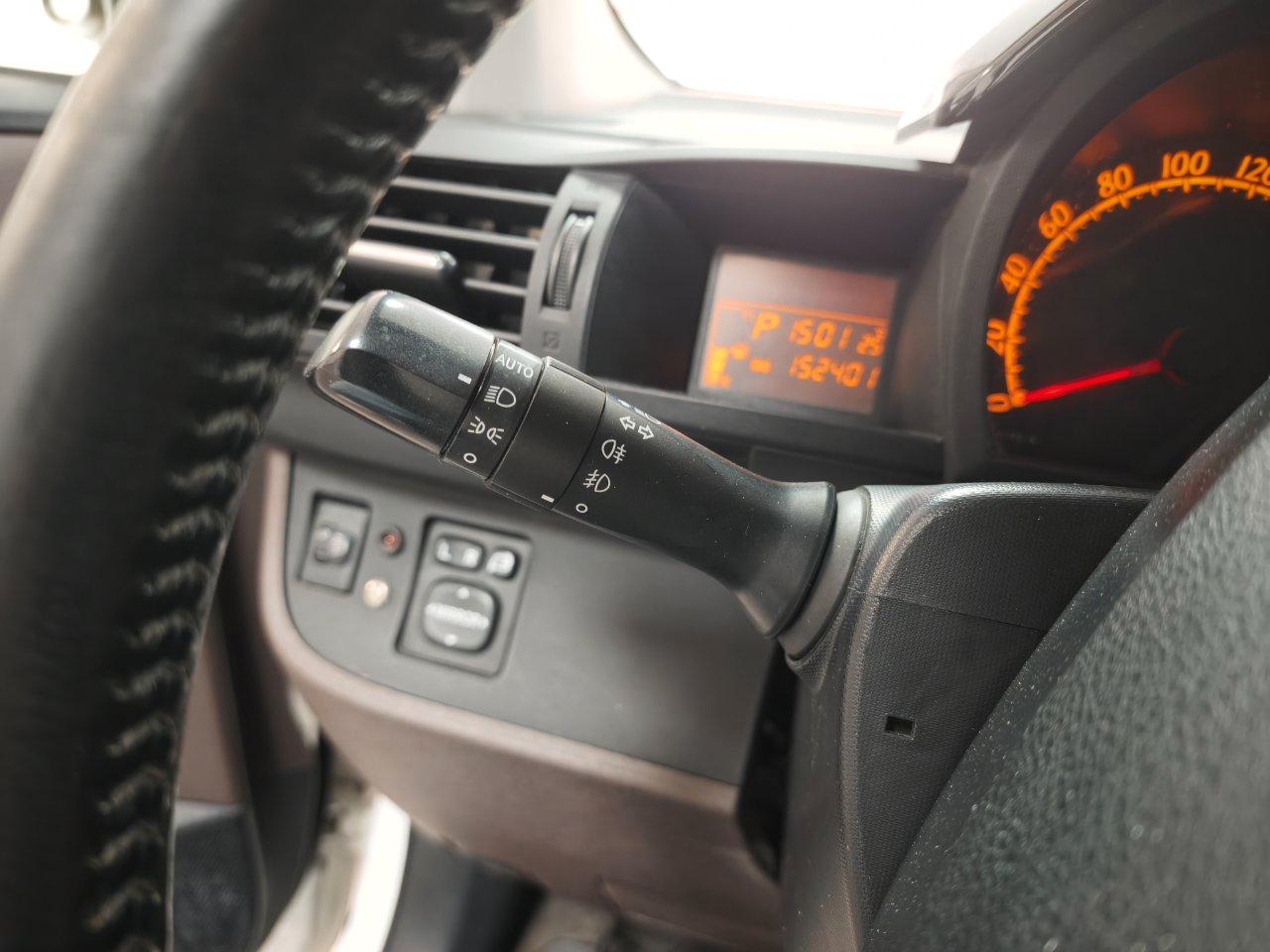 Toyota iQ 1.0 Tobasco cvt