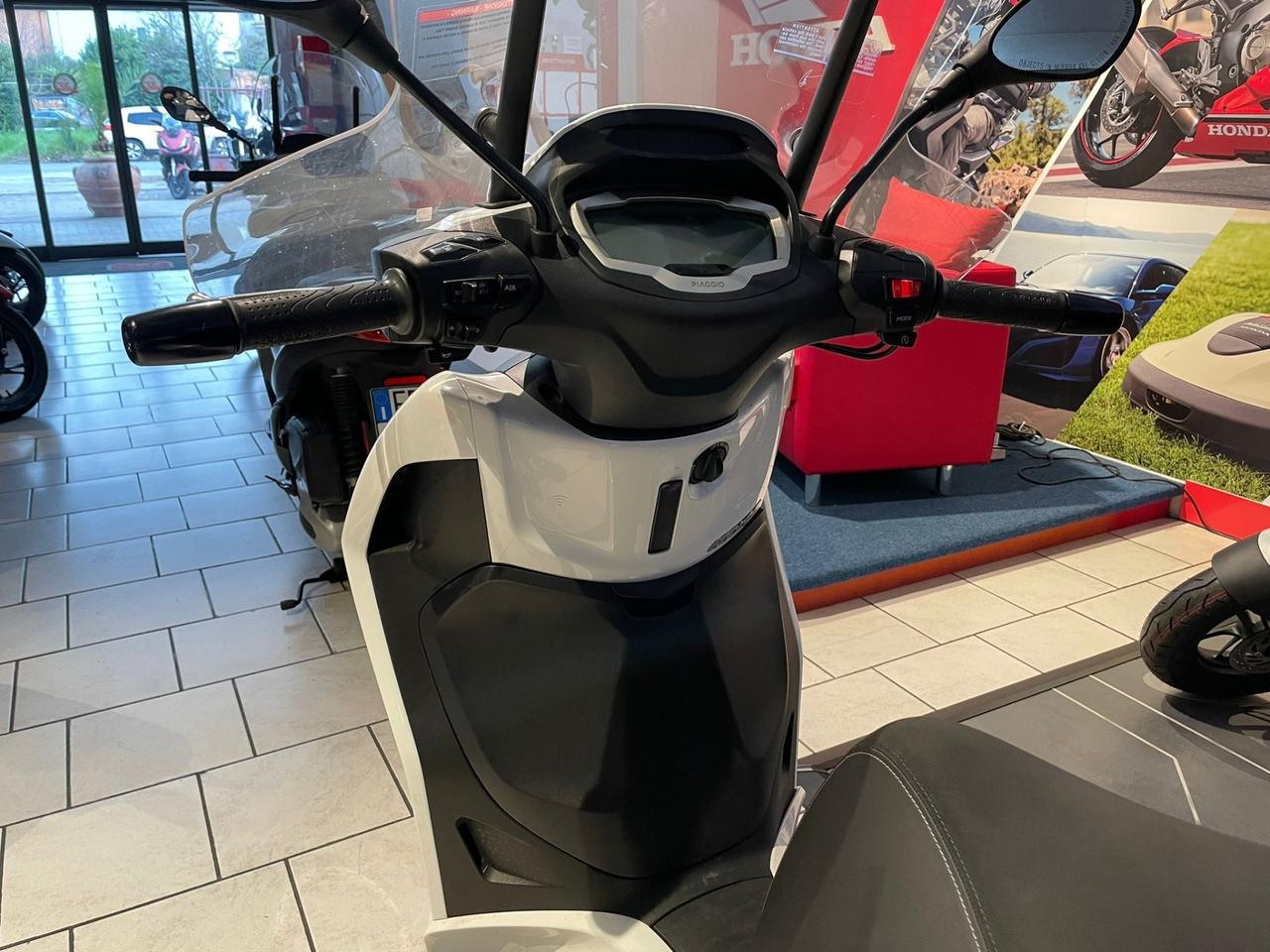 Piaggio Beverly 400 i.e.