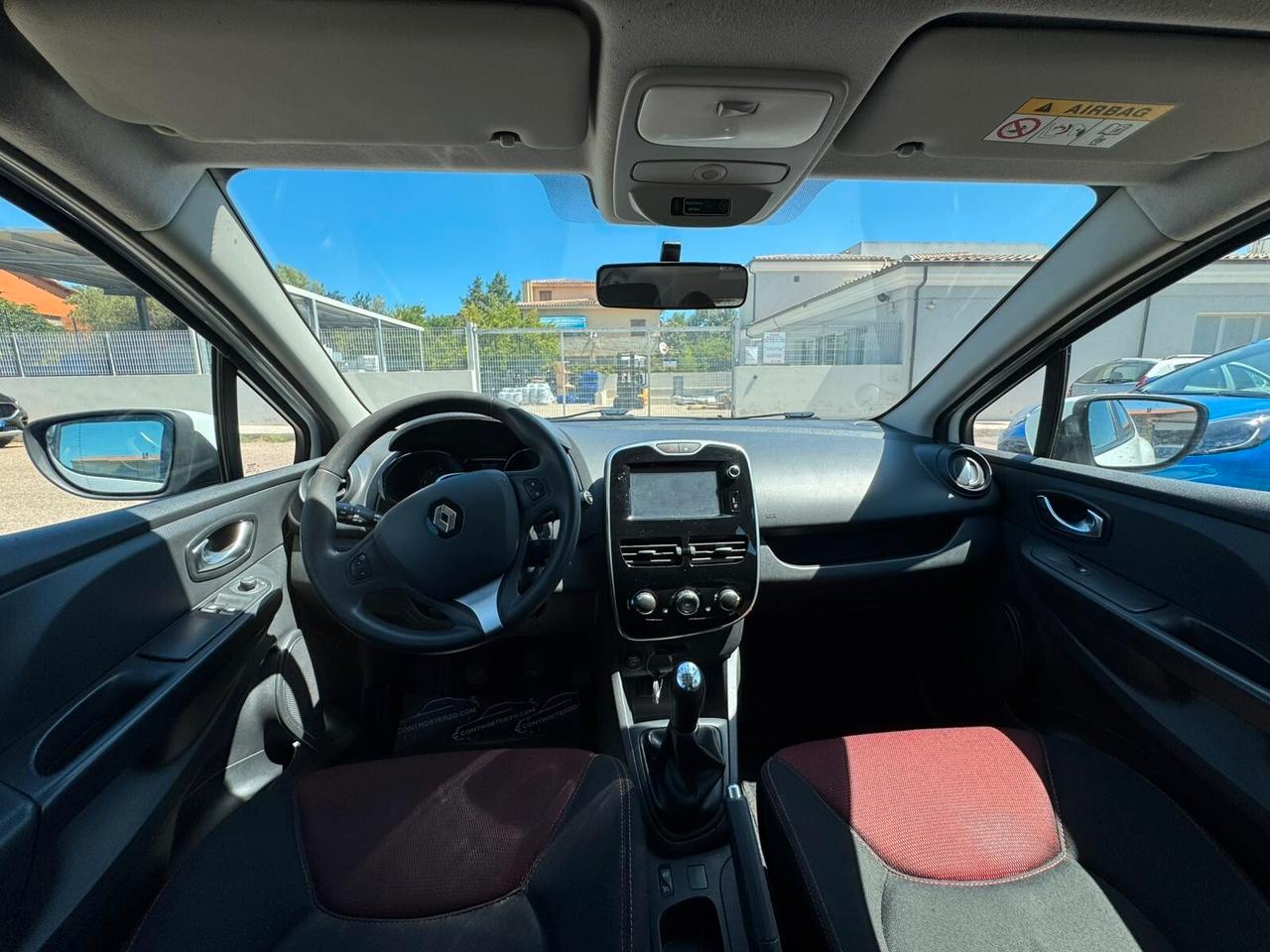 RENAULT CLIO PRONTA CONSEGNA - FINANZIABILE
