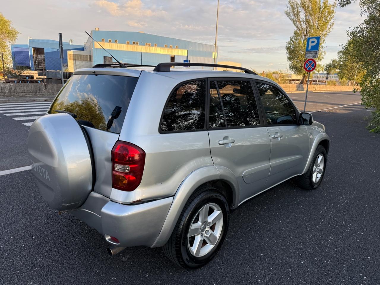 Toyota RAV 4 RAV4.com 2.0 Tdi D-4D cat 5 porte