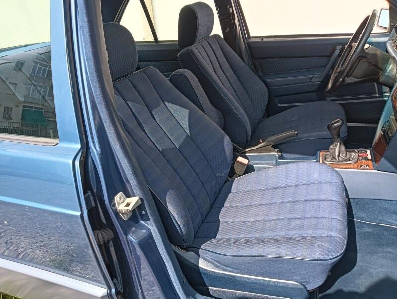 MERCEDES 190 2.6 E cat