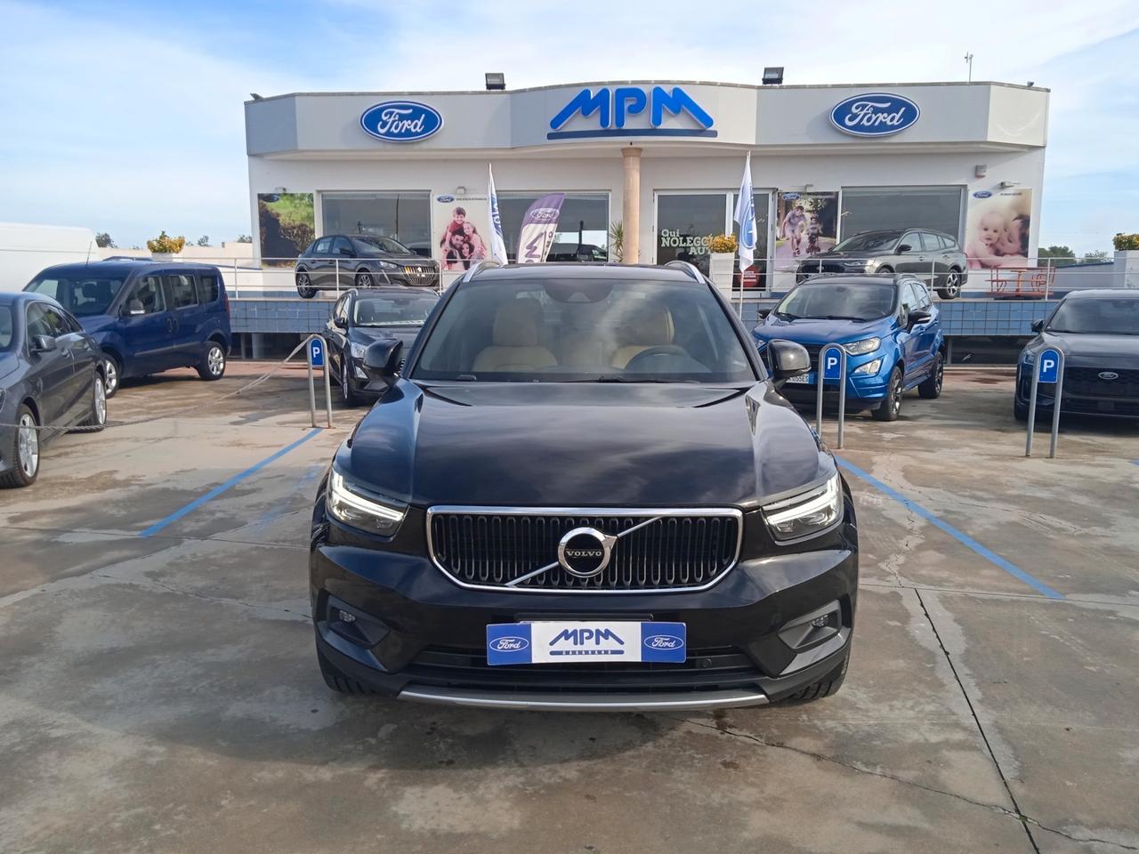 Volvo XC40 D4 AWD Geartronic Momentum