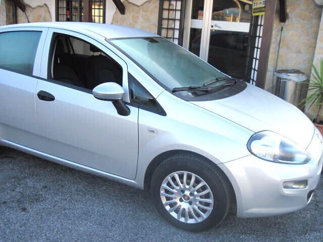 Citroen C3 PureTech 110 S&S EAT6 Shine RENT A CAR AUTONOLEGGIO