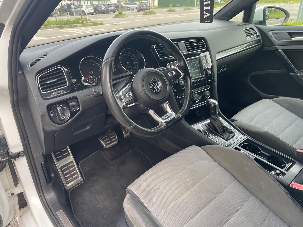 Volkswagen Golf 1.6 TDI 110 CV DSG 5p. R-line*Neopatentati*Cerchi*Euro 6*