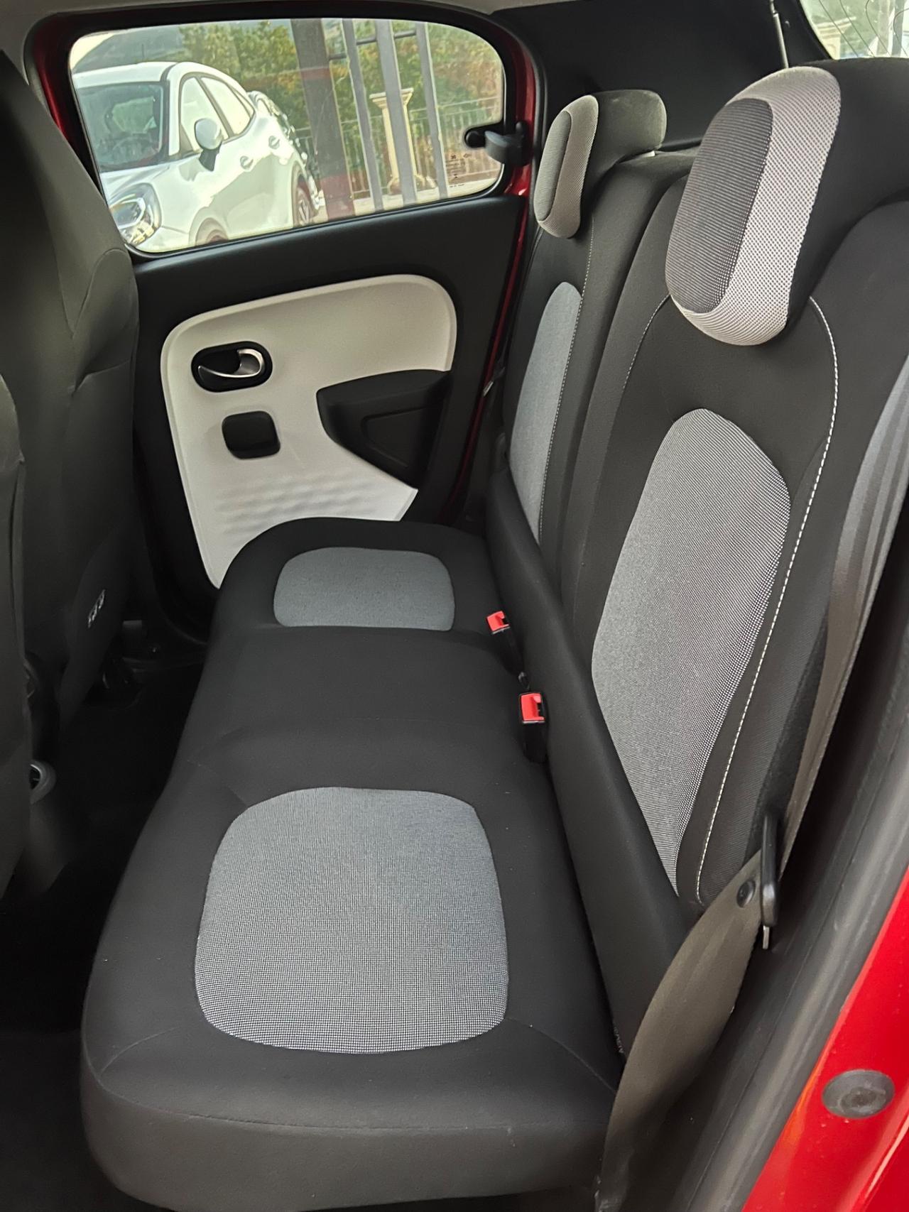 Renault Twingo SCe EDC limited