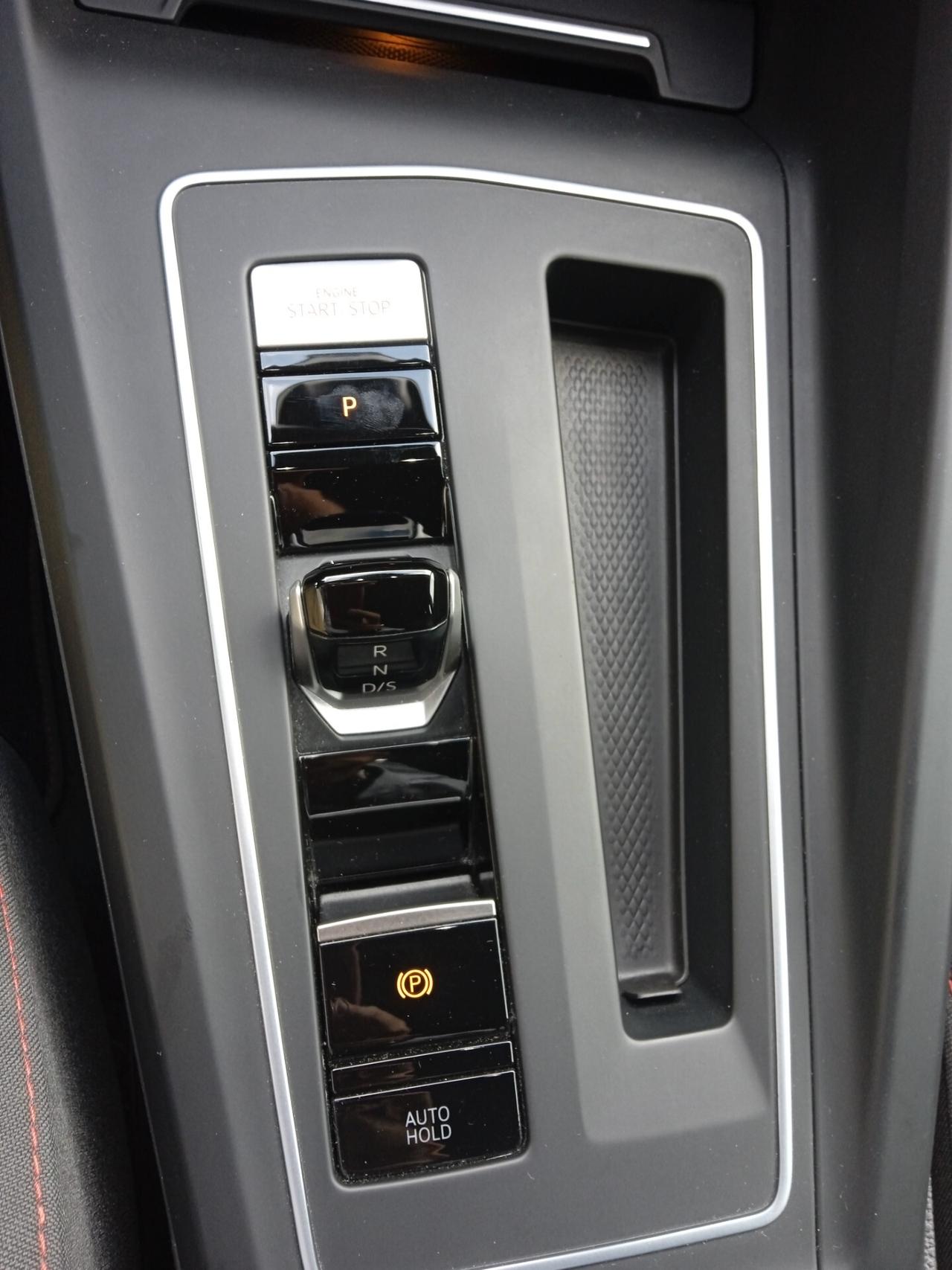 Volkswagen Golf GTI FULL LED APPLE CAR PLAY GUIDA DI 2°LIVELLO SENS PARK DOPPI SEDILI RISCALDATI IN ARRIVO OPZIONABILE