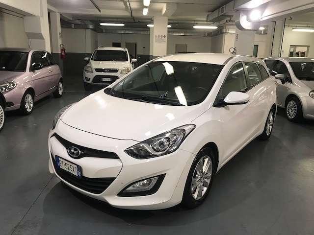 Hyundai i30 i30 Wagon 1.6 crdi Classic 110cv FRIZIONE NUOVA
