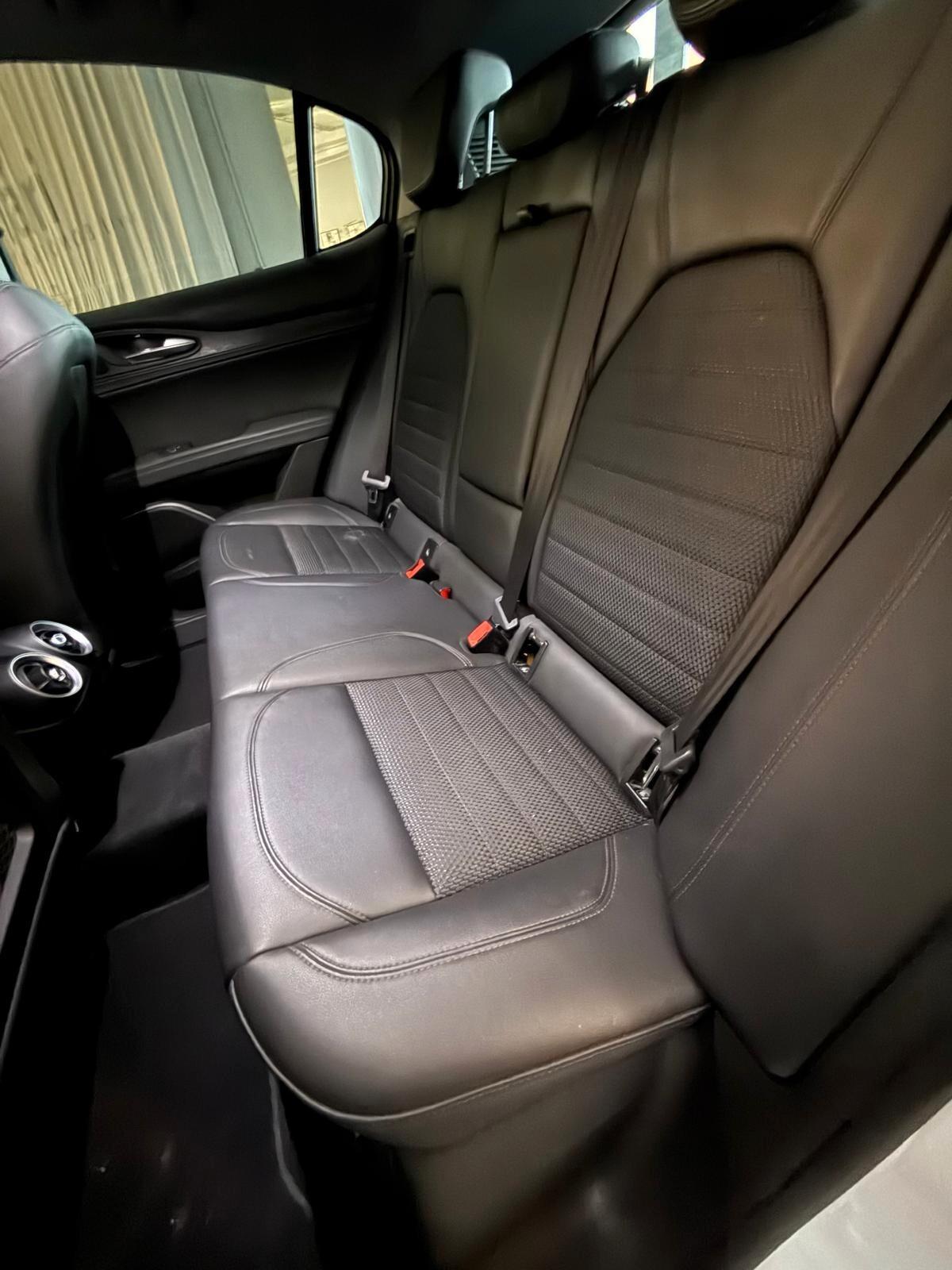 Alfa Romeo Stelvio 2.2 210 CV AT8 Q4 Executive