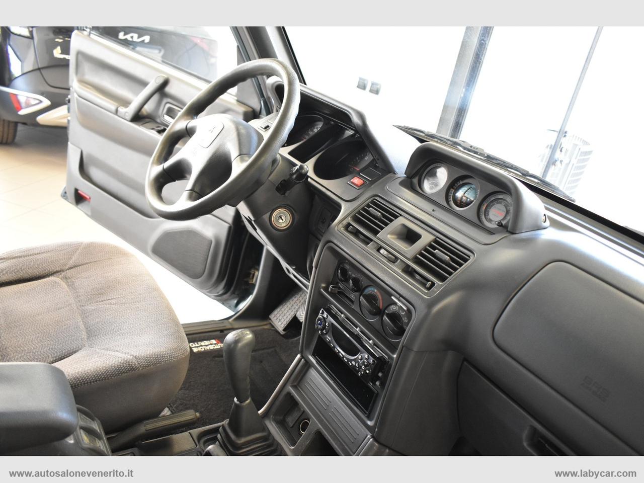 MITSUBISHI Pajero 2.5 TDI 3p. GLX Autocarro