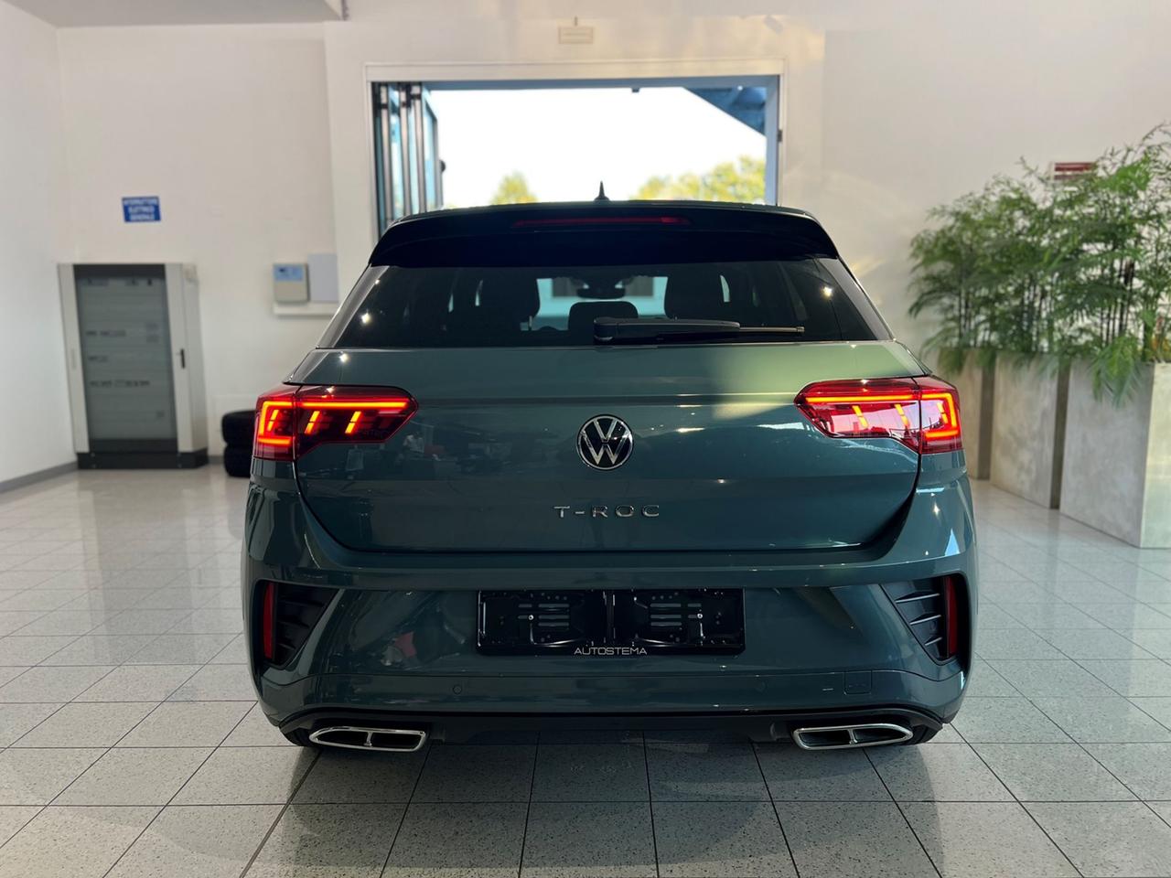 VOLKSWAGEN T-Roc 2022 1.5 tsi R-Line dsg - PARI AL NUOVO!